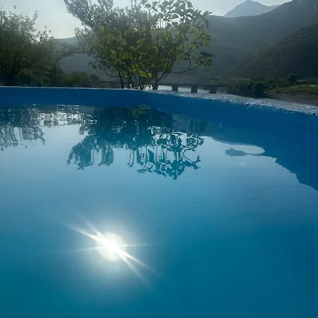 Breeze Of The Drin بيت خشبي Deja's Ford